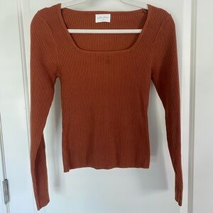 Ribbed long sleeve shirt